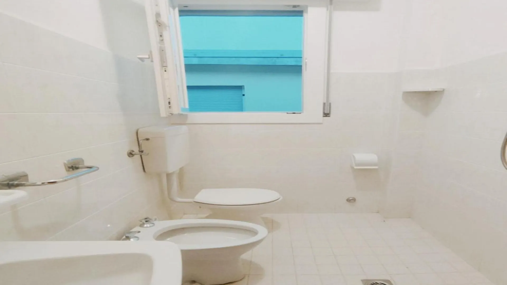 Bright And Cozy Apartment In 比比翁